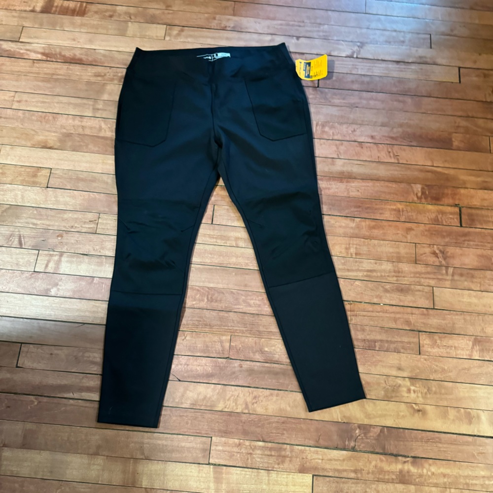 NWT Carhartt black jeans